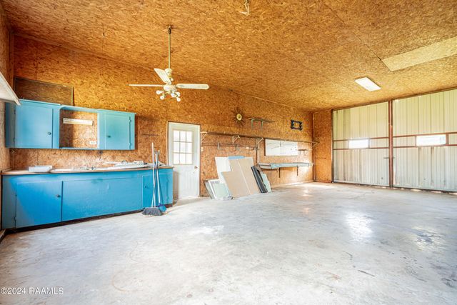 4904 Coteau Road, New Iberia, LA 70560