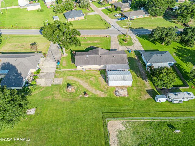 4904 Coteau Road, New Iberia, LA 70560