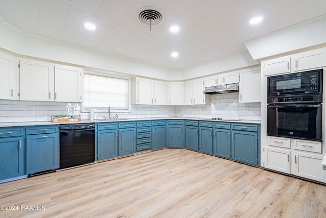 4904 Coteau Road, New Iberia, LA 70560