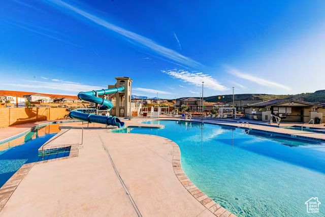 1466 N ARENA ROJA DR, Washington, UT 84780