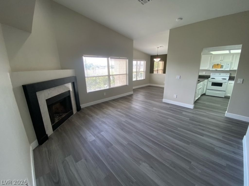 6250 West Flamingo Road 15, Las Vegas, NV 89103