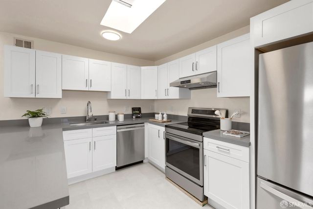 1 Topaz Way, San Francisco, CA 94131