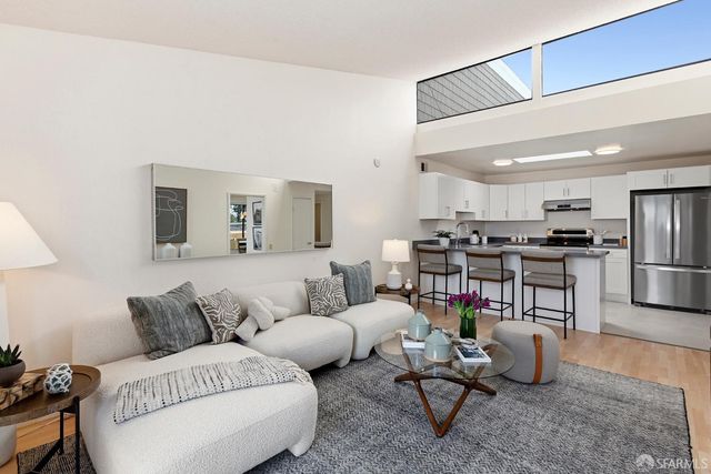 1 Topaz Way, San Francisco, CA 94131