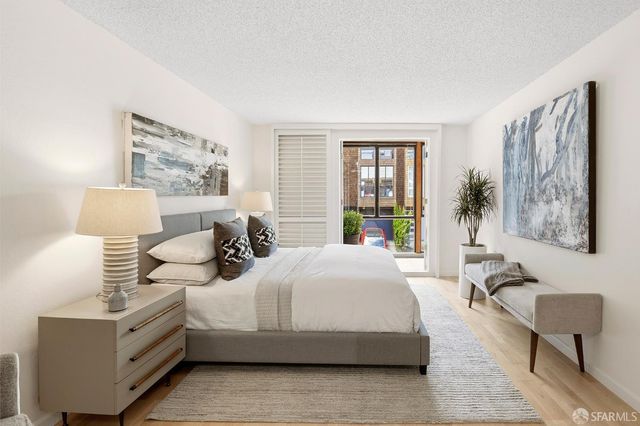 1 Topaz Way, San Francisco, CA 94131