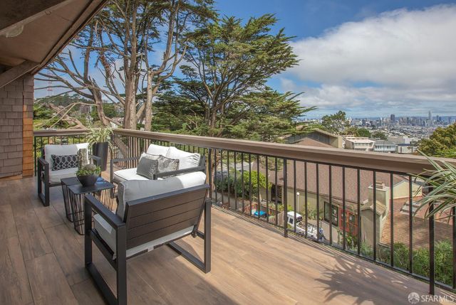 1 Topaz Way, San Francisco, CA 94131