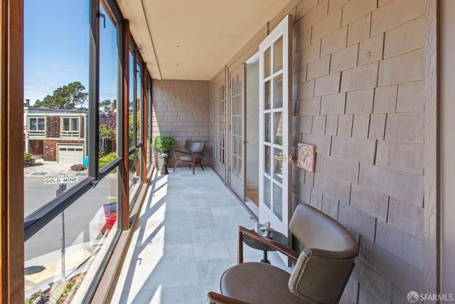 1 Topaz Way, San Francisco, CA 94131