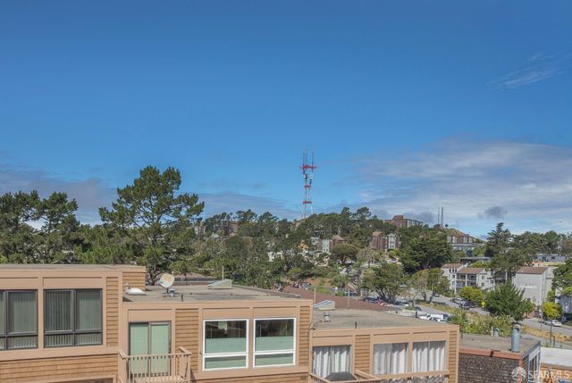 1 Topaz Way, San Francisco, CA 94131