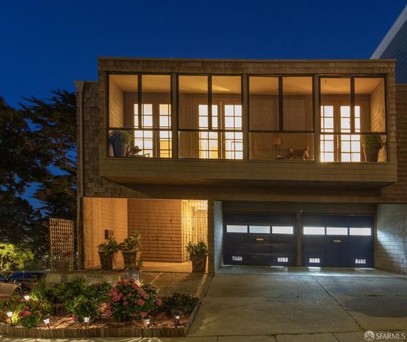 1 Topaz Way, San Francisco, CA 94131