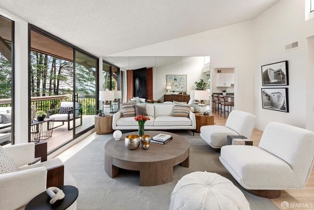 1 Topaz Way, San Francisco, CA 94131