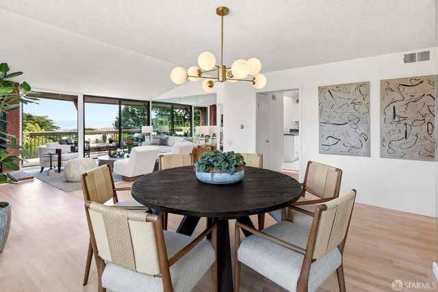 1 Topaz Way, San Francisco, CA 94131