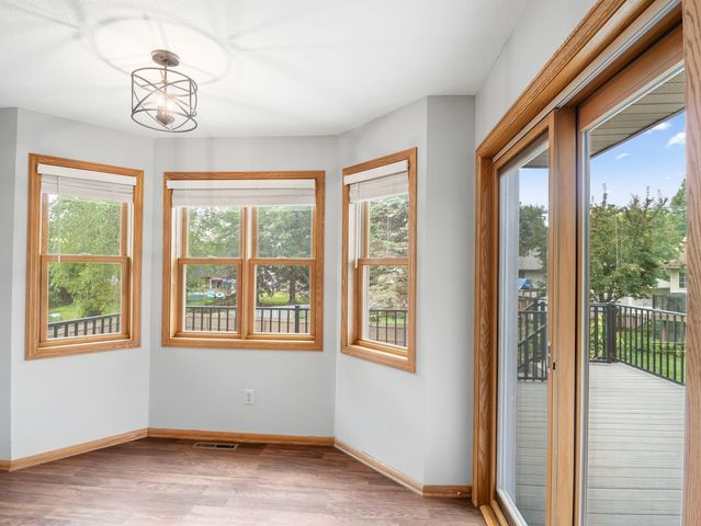 14806 Hallmark Drive, Apple Valley, MN 55124
