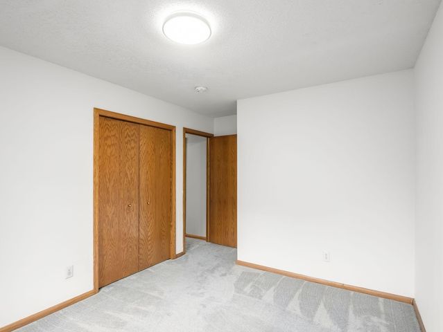 14806 Hallmark Drive, Apple Valley, MN 55124