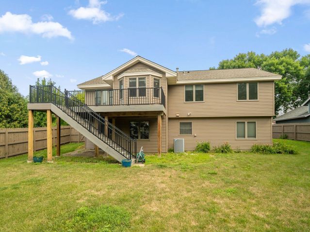 14806 Hallmark Drive, Apple Valley, MN 55124