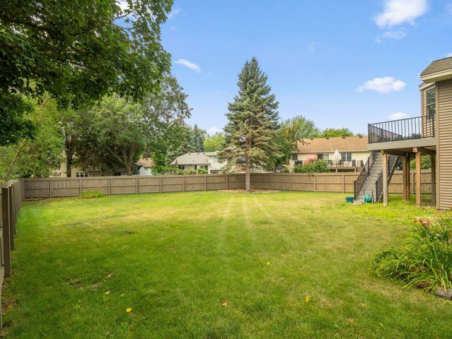 14806 Hallmark Drive, Apple Valley, MN 55124