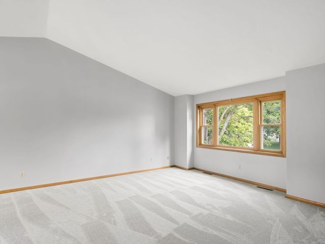 14806 Hallmark Drive, Apple Valley, MN 55124