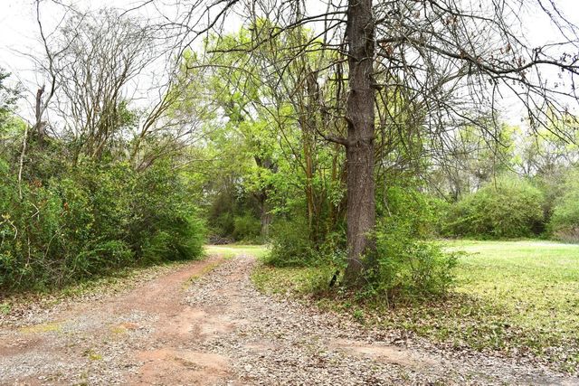 330 Oak Grove, Waskom, TX 75692