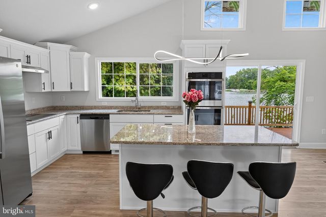 8547 HEARNS POND RD, Seaford, DE 19973