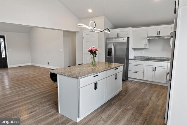 8547 HEARNS POND RD, Seaford, DE 19973