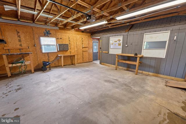 8547 HEARNS POND RD, Seaford, DE 19973
