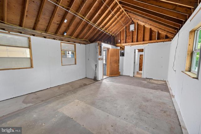 8547 HEARNS POND RD, Seaford, DE 19973
