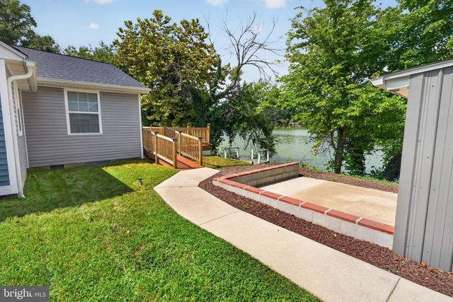 8547 HEARNS POND RD, Seaford, DE 19973