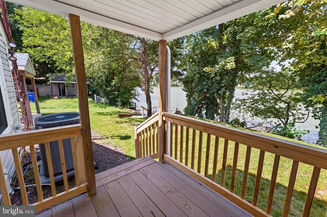 8547 HEARNS POND RD, Seaford, DE 19973