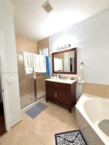10780 NW 74th Ln 10780, Doral, FL 33178