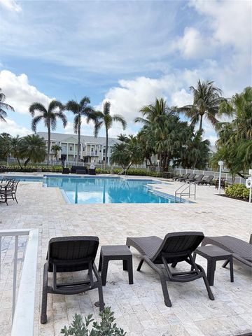 10780 NW 74th Ln 10780, Doral, FL 33178