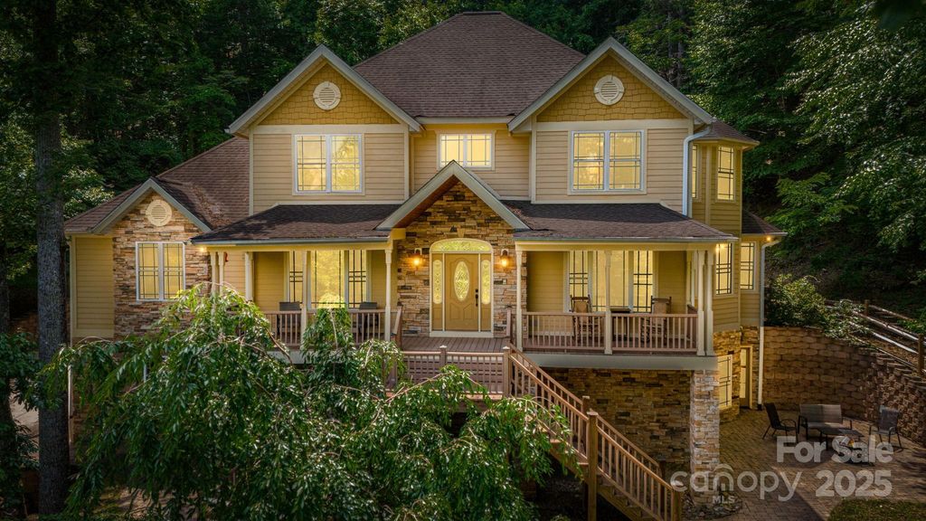 81 Smokemont Drive, Arden, NC 28704