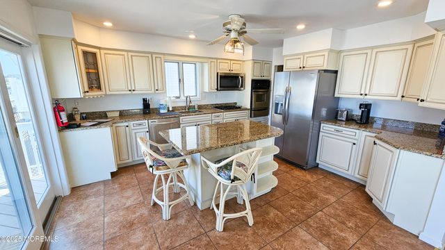 1386 Paul Boulevard, Manahawkin, NJ 08050