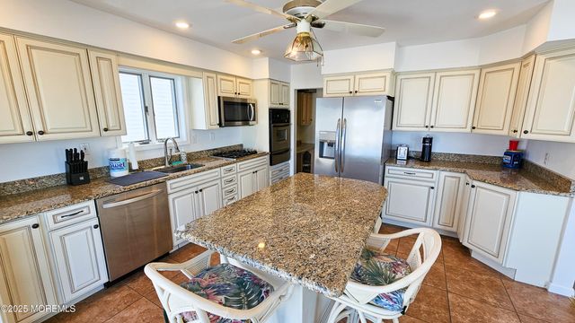 1386 Paul Boulevard, Manahawkin, NJ 08050