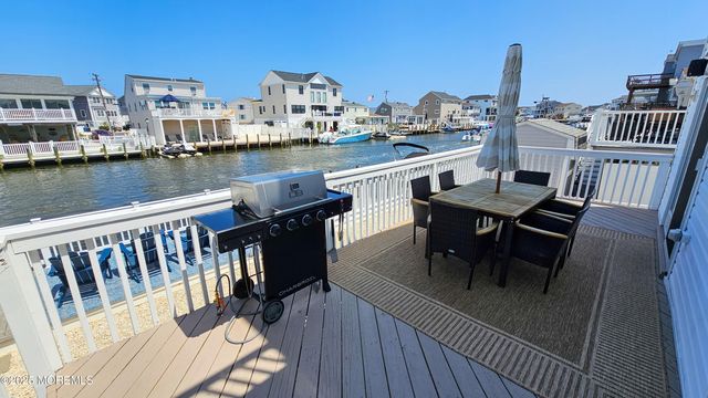 1386 Paul Boulevard, Manahawkin, NJ 08050