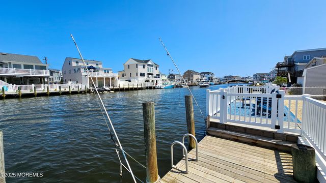 1386 Paul Boulevard, Manahawkin, NJ 08050