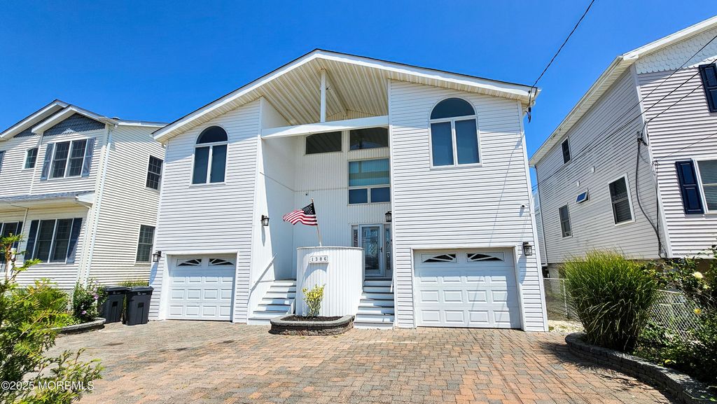 1386 Paul Boulevard, Manahawkin, NJ 08050