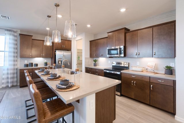 17157 W WINDROSE Drive, Surprise, AZ 85388