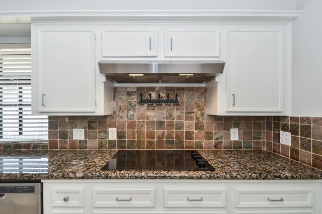 3107 Barnhill, Sugar Land, TX 77479