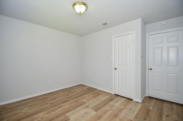 3107 Barnhill, Sugar Land, TX 77479