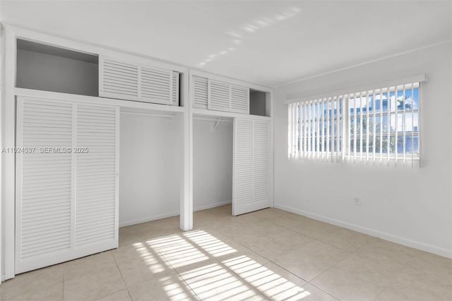 7550 SW 82nd St F201, Miami, FL 33143