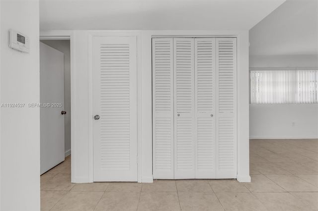 7550 SW 82nd St F201, Miami, FL 33143