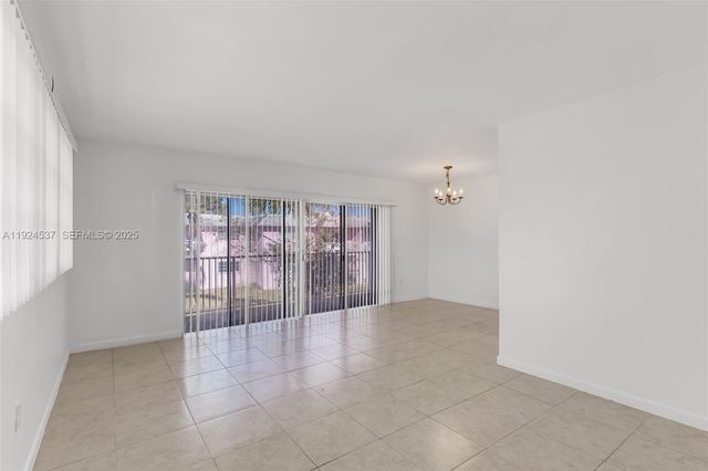7550 SW 82nd St F201, Miami, FL 33143