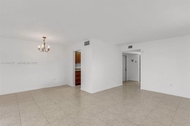 7550 SW 82nd St F201, Miami, FL 33143