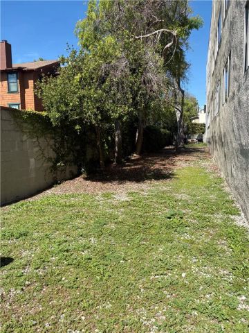 497 S El Molino 106, Pasadena, CA 91101