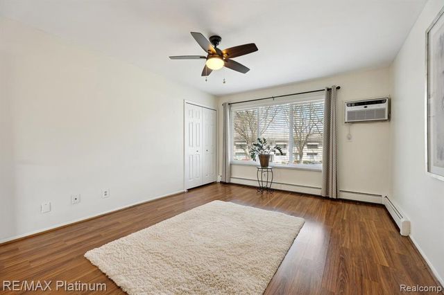 5992 Alan Drive 22, Brighton, MI 48116