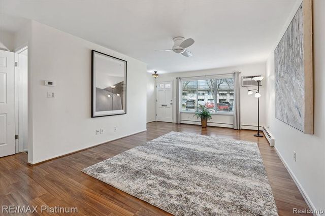 5992 Alan Drive 22, Brighton, MI 48116