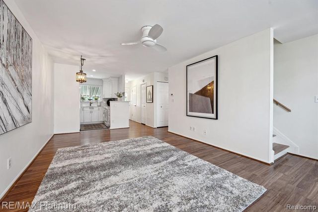 5992 Alan Drive 22, Brighton, MI 48116