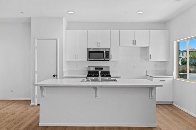 13410 Wagon Lane, Valley Center, CA 92082