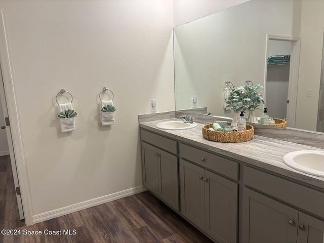 647 Airoso Road SE, Palm Bay, FL 32909