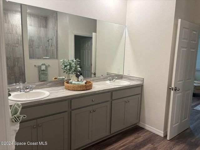 647 Airoso Road SE, Palm Bay, FL 32909