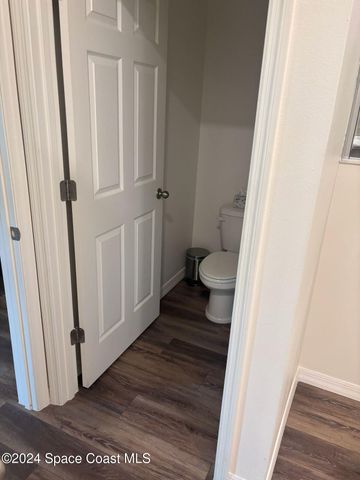 647 Airoso Road SE, Palm Bay, FL 32909