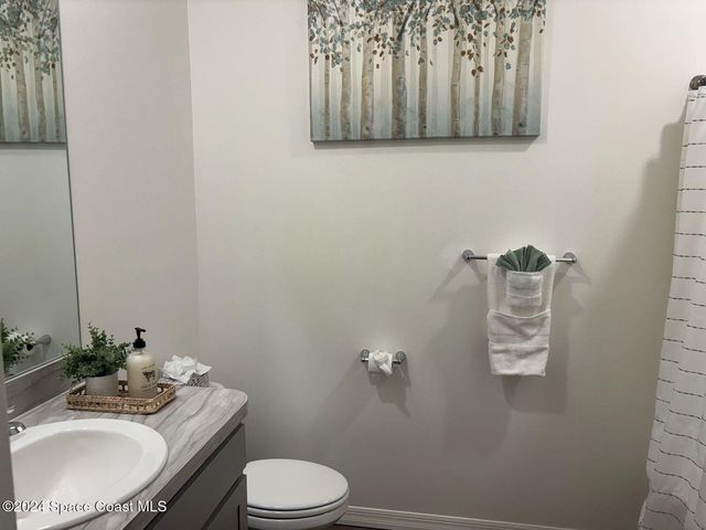 647 Airoso Road SE, Palm Bay, FL 32909